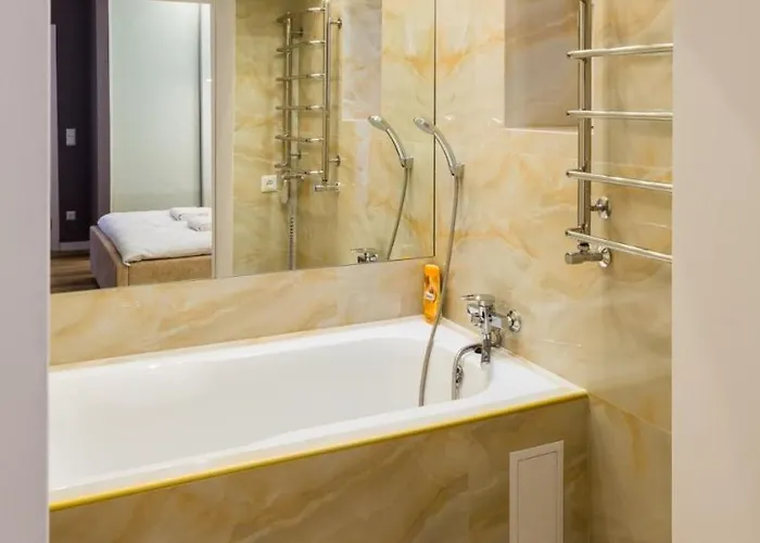 Apartment в центрі вул куліша 5 хв до оперного театру *